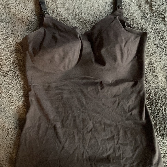KNIX nursing tank - Picture 1 of 5